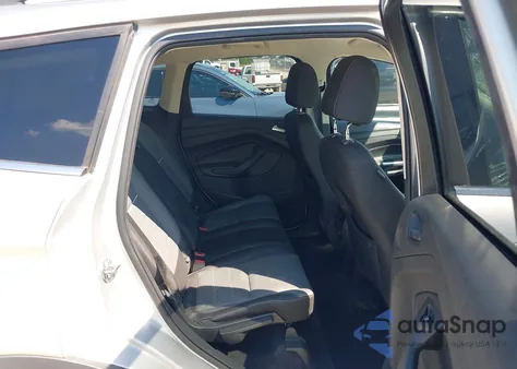 2015 Ford Escape Se z USA, uszkodzony, nr VIN 1FMCU0GX4FUC31789